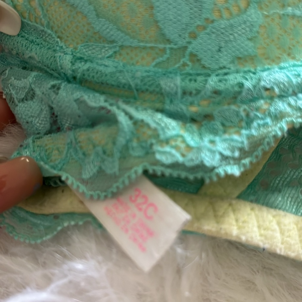 Victorias Secret PINK Racer Back - Picture 3 of 3